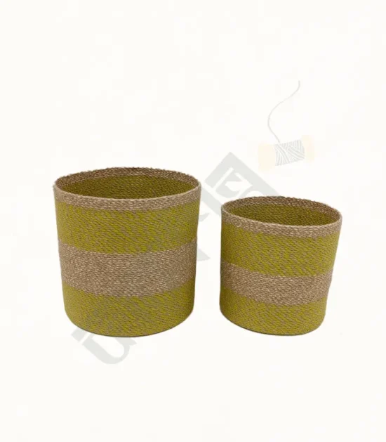 Natural jute planter for indoor and outdoor plants, featuring a simple and eco-friendly design.