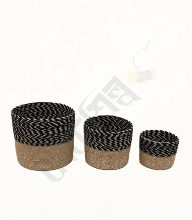 Natural jute planter for indoor and outdoor plants, featuring a simple and eco-friendly design.